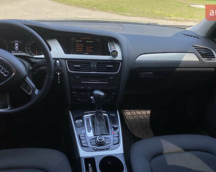 Серый Ауди А4, объемом двигателя 2 л и пробегом 300 тыс. км за 9100 $, фото 6 на Automoto.ua