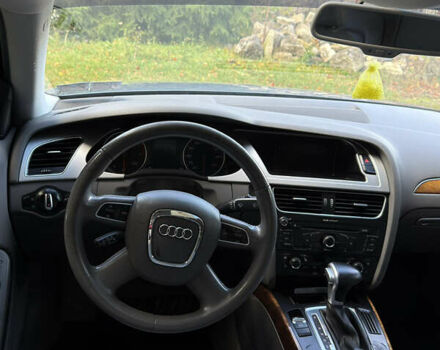 Ауді А4 2010 у Львові на Automoto.ua Сірий Ауді А4, об'ємом двигуна 2 л та пробігом 324 тис. км за 8900 $, фото 16 на Automoto.ua