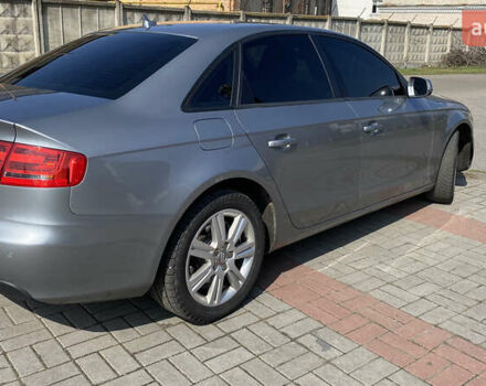 Серый Ауди А4, объемом двигателя 2 л и пробегом 300 тыс. км за 9100 $, фото 3 на Automoto.ua