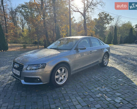 Сірий Ауді А4, об'ємом двигуна 2 л та пробігом 142 тис. км за 10200 $, фото 2 на Automoto.ua