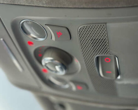 Сірий Ауді А4, об'ємом двигуна 1.98 л та пробігом 266 тис. км за 9400 $, фото 27 на Automoto.ua