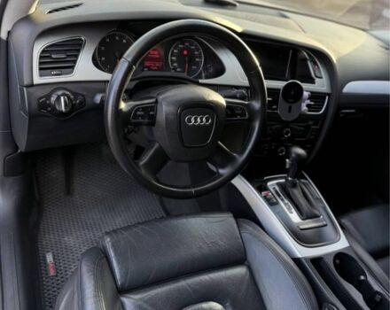 Сірий Ауді А4, об'ємом двигуна 2 л та пробігом 235 тис. км за 10500 $, фото 5 на Automoto.ua