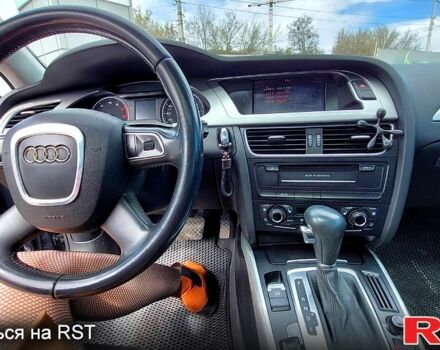 Сірий Ауді А4, об'ємом двигуна 2 л та пробігом 237 тис. км за 9850 $, фото 7 на Automoto.ua