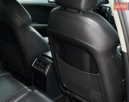 Сірий Ауді А4, об'ємом двигуна 2 л та пробігом 217 тис. км за 11999 $, фото 30 на Automoto.ua