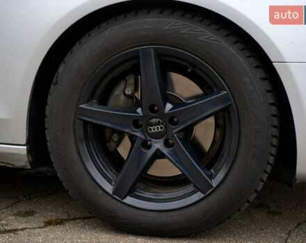 Сірий Ауді А4, об'ємом двигуна 2 л та пробігом 217 тис. км за 11999 $, фото 13 на Automoto.ua