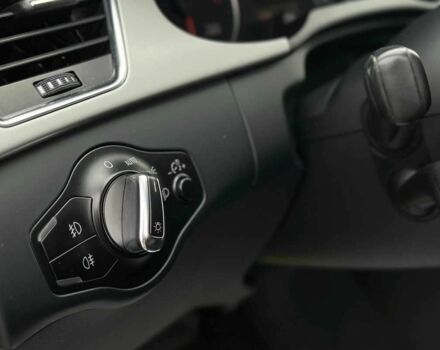 Сірий Ауді А4, об'ємом двигуна 2 л та пробігом 122 тис. км за 11600 $, фото 17 на Automoto.ua
