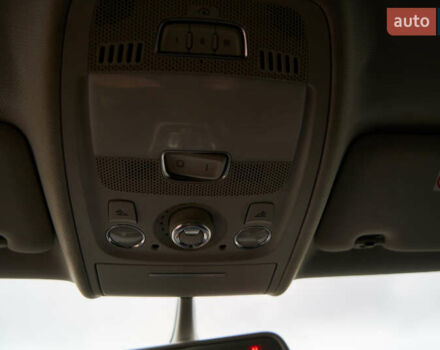 Сірий Ауді А4, об'ємом двигуна 2 л та пробігом 217 тис. км за 11999 $, фото 24 на Automoto.ua