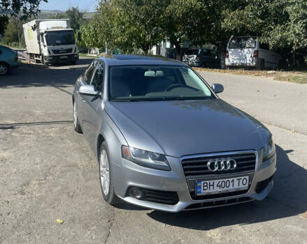 Серый Ауди А4, объемом двигателя 2 л и пробегом 177 тыс. км за 9900 $, фото 1 на Automoto.ua