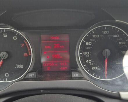 Сірий Ауді А4, об'ємом двигуна 2 л та пробігом 197 тис. км за 11700 $, фото 4 на Automoto.ua