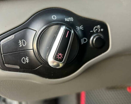 Сірий Ауді А4, об'ємом двигуна 1.98 л та пробігом 210 тис. км за 12500 $, фото 6 на Automoto.ua