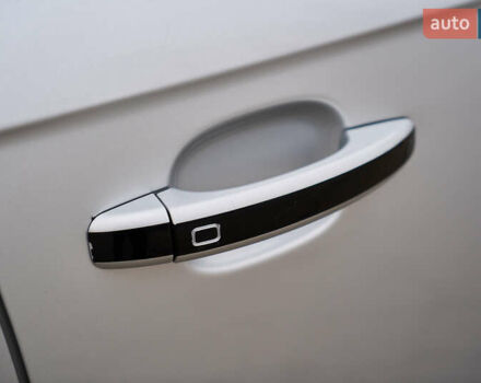 Сірий Ауді А4, об'ємом двигуна 2 л та пробігом 217 тис. км за 11999 $, фото 14 на Automoto.ua