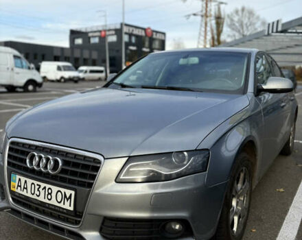 Серый Ауди А4, объемом двигателя 1.8 л и пробегом 198 тыс. км за 10000 $, фото 1 на Automoto.ua