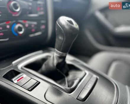 Сірий Ауді А4, об'ємом двигуна 1.8 л та пробігом 1 тис. км за 9999 $, фото 39 на Automoto.ua