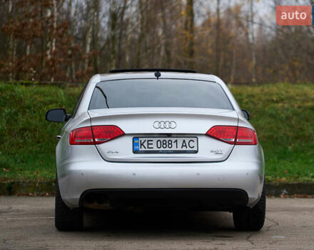 Сірий Ауді А4, об'ємом двигуна 2 л та пробігом 217 тис. км за 11999 $, фото 5 на Automoto.ua