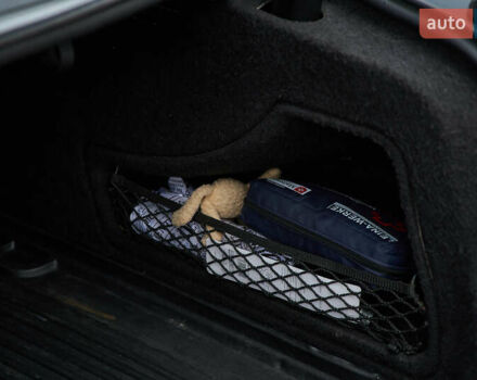 Сірий Ауді А4, об'ємом двигуна 2 л та пробігом 217 тис. км за 11999 $, фото 28 на Automoto.ua