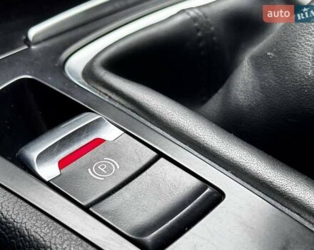 Сірий Ауді А4, об'ємом двигуна 1.8 л та пробігом 1 тис. км за 9999 $, фото 42 на Automoto.ua
