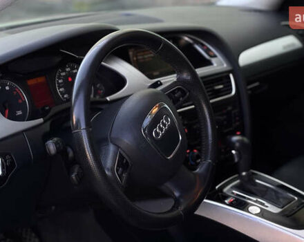 Сірий Ауді А4, об'ємом двигуна 2 л та пробігом 170 тис. км за 9900 $, фото 39 на Automoto.ua