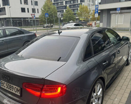Сірий Ауді А4, об'ємом двигуна 2 л та пробігом 312 тис. км за 9999 $, фото 5 на Automoto.ua