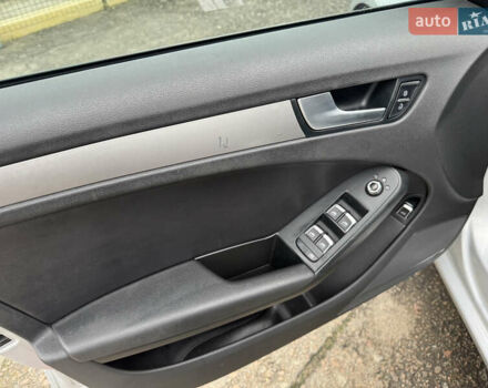 Сірий Ауді А4, об'ємом двигуна 1.98 л та пробігом 174 тис. км за 12990 $, фото 16 на Automoto.ua