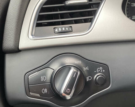 Сірий Ауді А4, об'ємом двигуна 1.98 л та пробігом 275 тис. км за 11000 $, фото 26 на Automoto.ua