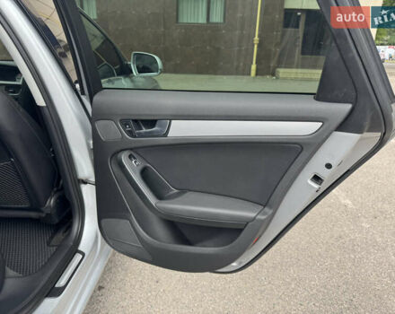 Сірий Ауді А4, об'ємом двигуна 1.98 л та пробігом 164 тис. км за 11700 $, фото 18 на Automoto.ua