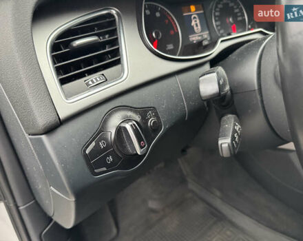 Сірий Ауді А4, об'ємом двигуна 1.98 л та пробігом 174 тис. км за 12990 $, фото 19 на Automoto.ua