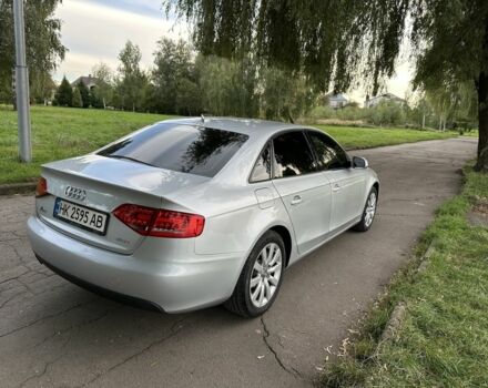 Сірий Ауді А4, об'ємом двигуна 2 л та пробігом 280 тис. км за 10900 $, фото 4 на Automoto.ua