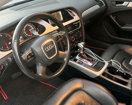 Сірий Ауді А4, об'ємом двигуна 1.97 л та пробігом 195 тис. км за 12000 $, фото 17 на Automoto.ua