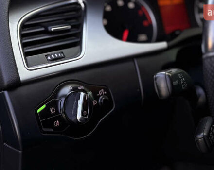 Сірий Ауді А4, об'ємом двигуна 2 л та пробігом 170 тис. км за 9900 $, фото 40 на Automoto.ua