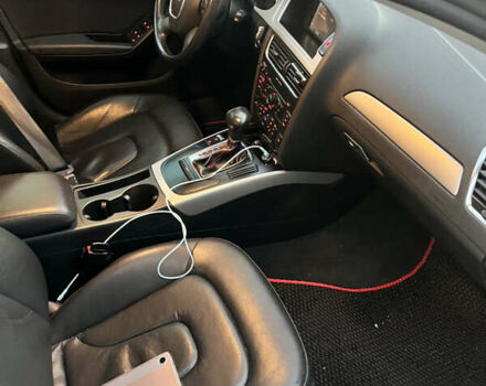 Сірий Ауді А4, об'ємом двигуна 1.97 л та пробігом 195 тис. км за 12000 $, фото 16 на Automoto.ua