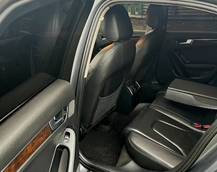 Серый Ауди А4, объемом двигателя 2 л и пробегом 341 тыс. км за 11000 $, фото 3 на Automoto.ua