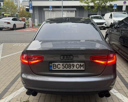 Сірий Ауді А4, об'ємом двигуна 2 л та пробігом 312 тис. км за 9999 $, фото 6 на Automoto.ua