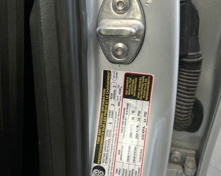 Серый Ауди А4, объемом двигателя 2 л и пробегом 250 тыс. км за 10000 $, фото 5 на Automoto.ua