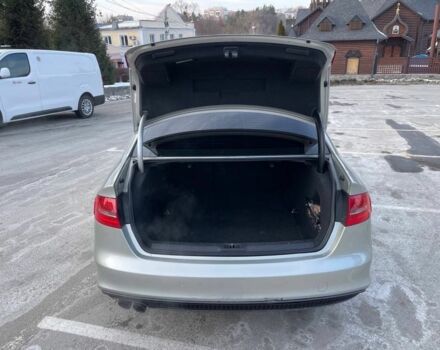 Серый Ауди А4, объемом двигателя 2 л и пробегом 171 тыс. км за 10500 $, фото 1 на Automoto.ua