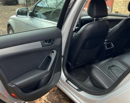 Сірий Ауді А4, об'ємом двигуна 2 л та пробігом 298 тис. км за 9450 $, фото 9 на Automoto.ua