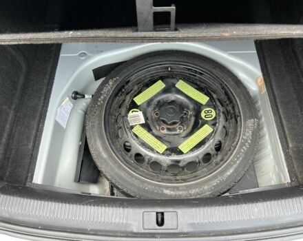 Сірий Ауді А4, об'ємом двигуна 2 л та пробігом 298 тис. км за 9450 $, фото 16 на Automoto.ua