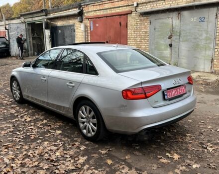 Сірий Ауді А4, об'ємом двигуна 2 л та пробігом 298 тис. км за 9450 $, фото 2 на Automoto.ua