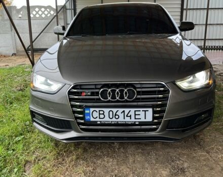 Серый Ауди А4, объемом двигателя 2 л и пробегом 257 тыс. км за 11000 $, фото 5 на Automoto.ua
