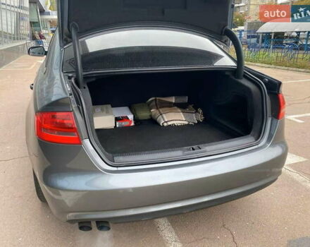 Серый Ауди А4, объемом двигателя 2 л и пробегом 215 тыс. км за 8999 $, фото 11 на Automoto.ua