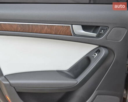 Ауді А4 2013 у Луцьку на Automoto.ua Сірий Ауді А4, об'ємом двигуна 1.98 л та пробігом 156 тис. км за 9999 $, фото 17 на Automoto.ua