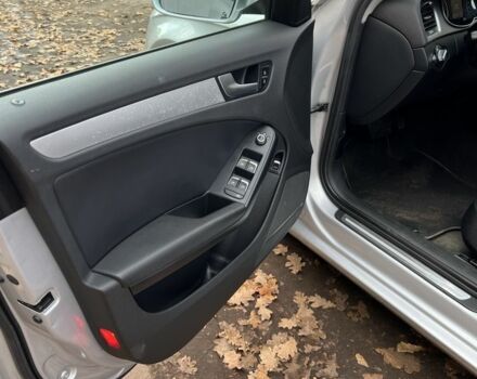 Сірий Ауді А4, об'ємом двигуна 2 л та пробігом 298 тис. км за 9450 $, фото 11 на Automoto.ua