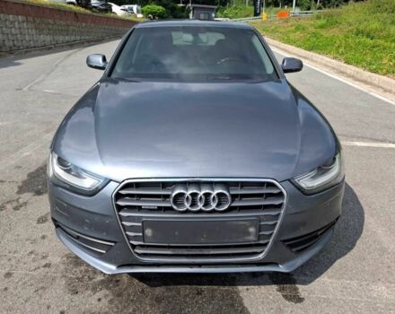 Ауди А4 2013 в Житомире на Automoto.ua Серый Ауди А4, объемом двигателя 2 л и пробегом 180 тыс. км за 2400 $, фото 1 на Automoto.ua