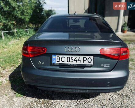 Ауди А4 2013 в Луцке на Automoto.ua Серый Ауди А4, объемом двигателя 1.98 л и пробегом 224 тыс. км за 9900 $, фото 4 на Automoto.ua