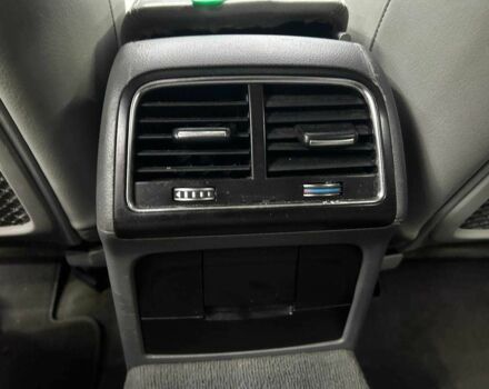 Серый Ауди А4, объемом двигателя 2 л и пробегом 184 тыс. км за 10300 $, фото 12 на Automoto.ua