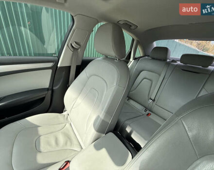 Сірий Ауді А4, об'ємом двигуна 1.98 л та пробігом 220 тис. км за 10000 $, фото 7 на Automoto.ua