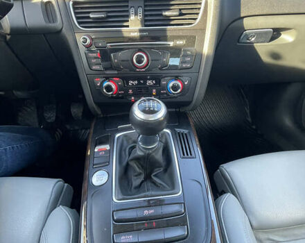 Серый Ауди А4, объемом двигателя 2 л и пробегом 162 тыс. км за 12950 $, фото 4 на Automoto.ua