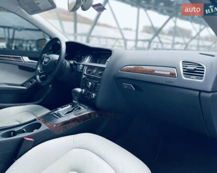 Сірий Ауді А4, об'ємом двигуна 2 л та пробігом 245 тис. км за 11000 $, фото 25 на Automoto.ua