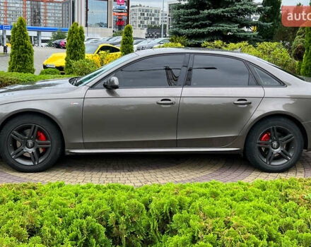 Серый Ауди А4, объемом двигателя 2 л и пробегом 151 тыс. км за 13750 $, фото 3 на Automoto.ua