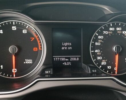 Серый Ауди А4, объемом двигателя 2 л и пробегом 177 тыс. км за 12500 $, фото 4 на Automoto.ua
