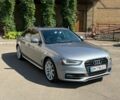 Сірий Ауді А4, об'ємом двигуна 2 л та пробігом 201 тис. км за 12499 $, фото 1 на Automoto.ua